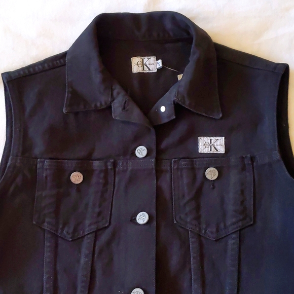 NWT. Calvin Klein Woman's Jeans vest. - Picture 3 of 4
